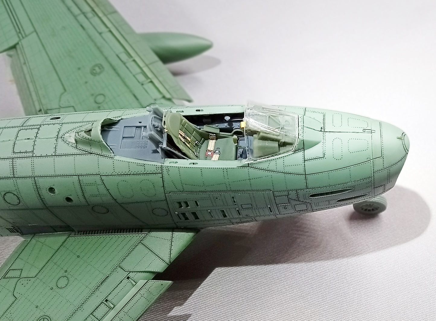 F-86H Sabre “HOG” model kit, 1/48 scale