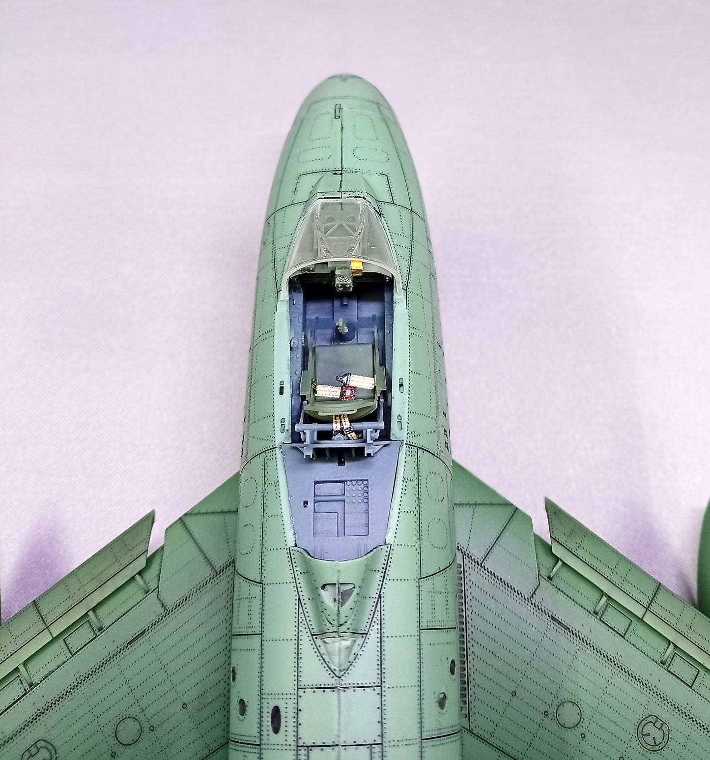 F-86H Sabre “HOG” model kit, 1/48 scale