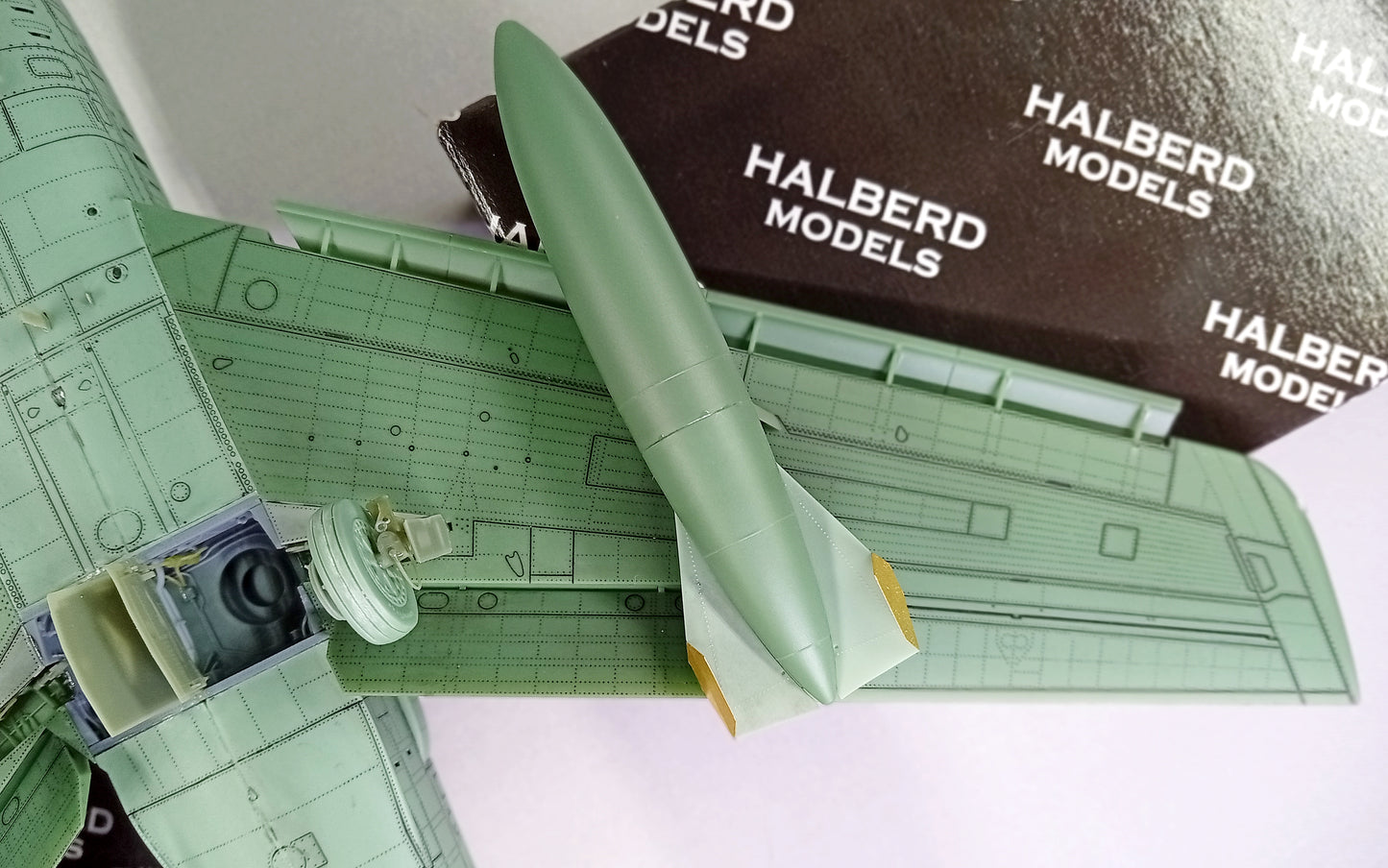 F-86H Sabre “HOG” model kit, 1/48 scale