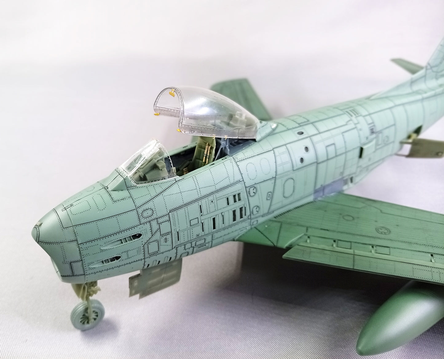 F-86H Sabre “HOG” model kit, 1/48 scale