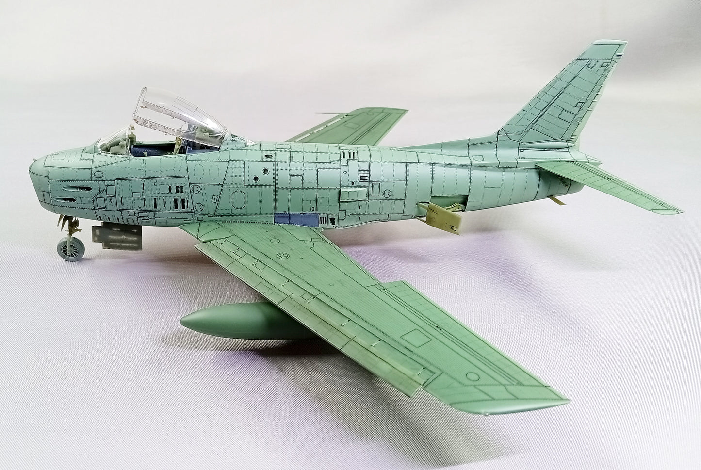 F-86H Sabre “HOG” model kit, 1/48 scale