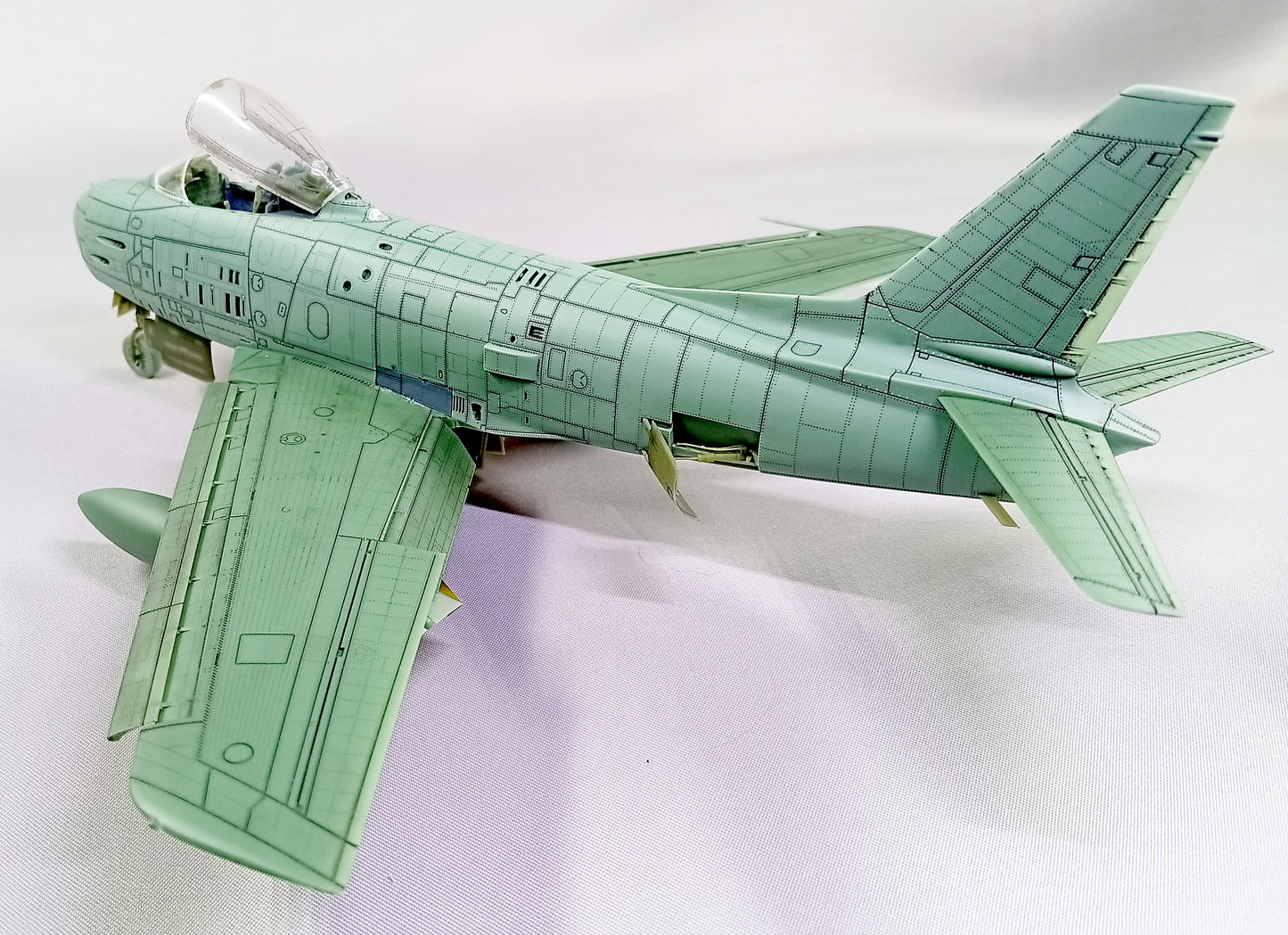 F-86H Sabre “HOG” model kit, 1/48 scale