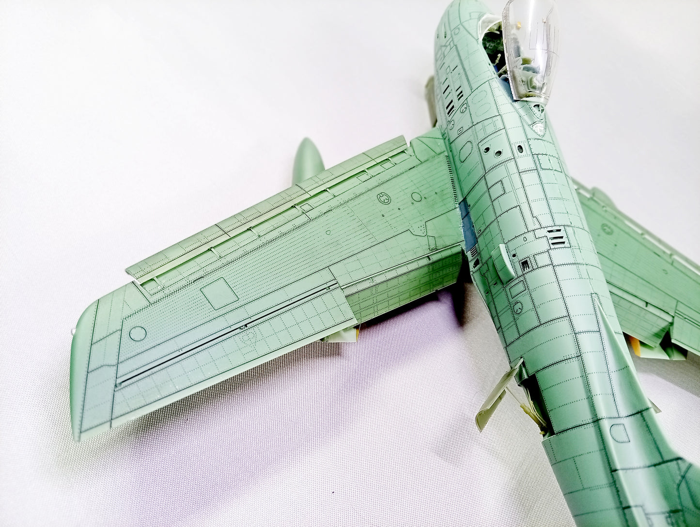 F-86H Sabre “HOG” model kit, 1/48 scale