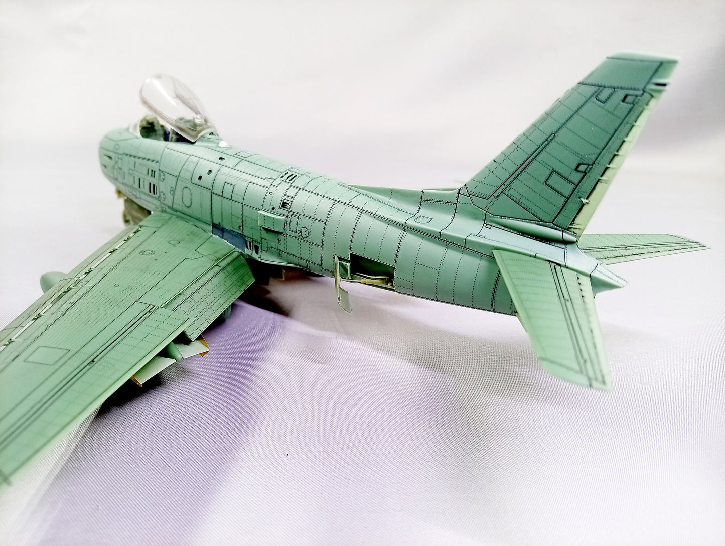 F-86H Sabre “HOG” model kit, 1/48 scale