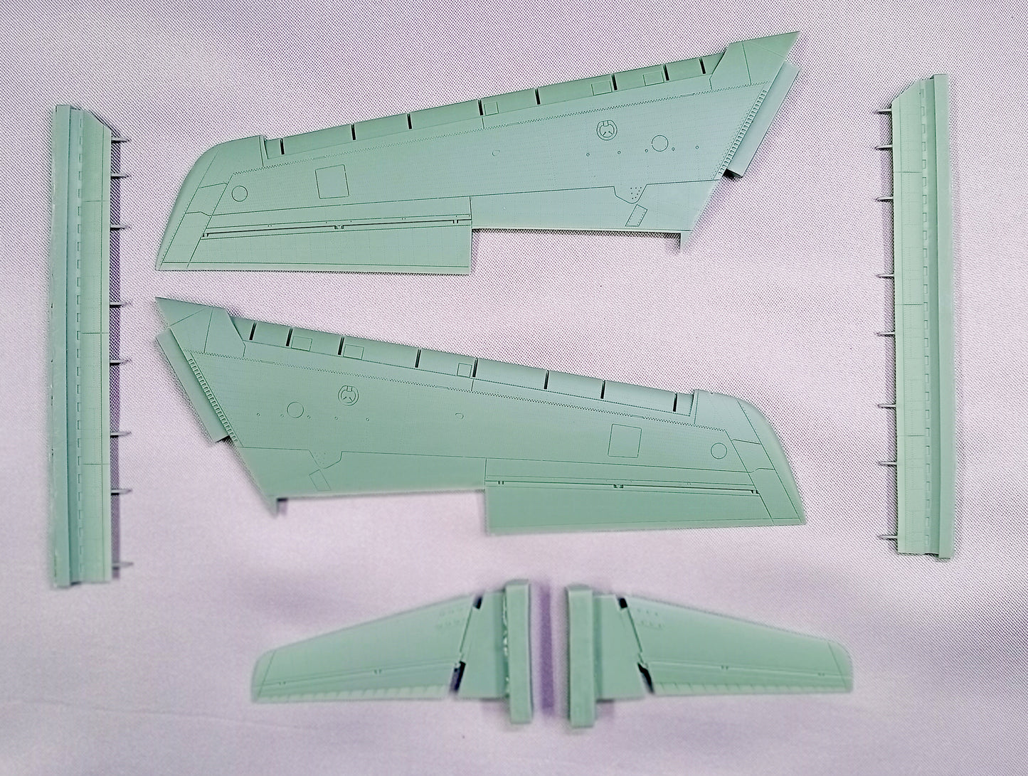 F-86H Sabre “HOG” model kit, 1/48 scale